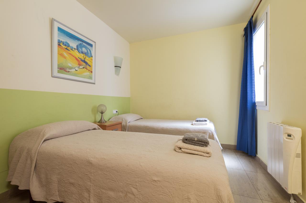 Aparteasy - Family Apartment Sant Antoni Barcelona Habitación foto