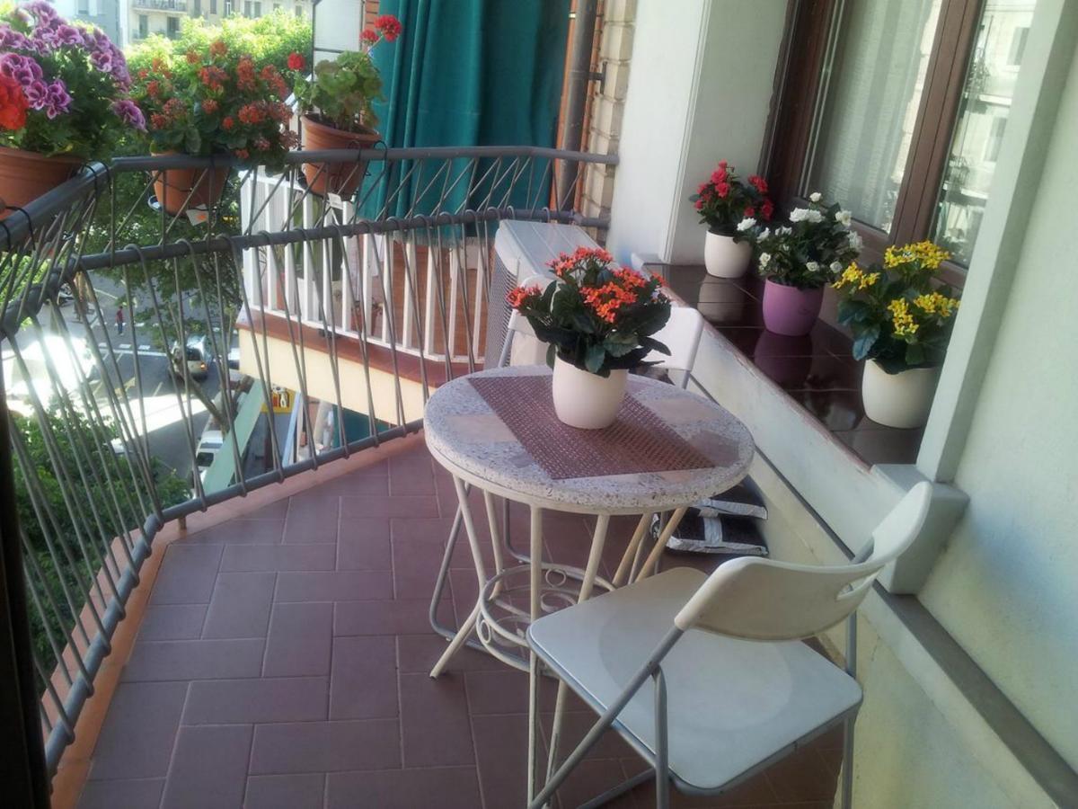 Aparteasy - Family Apartment Sant Antoni Barcelona Exterior foto